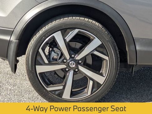 Used 2022 Nissan Rogue Sport SL w/ Premium Package image 13
