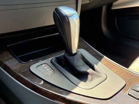 Used 2011 BMW 328i Convertible RWD image 29