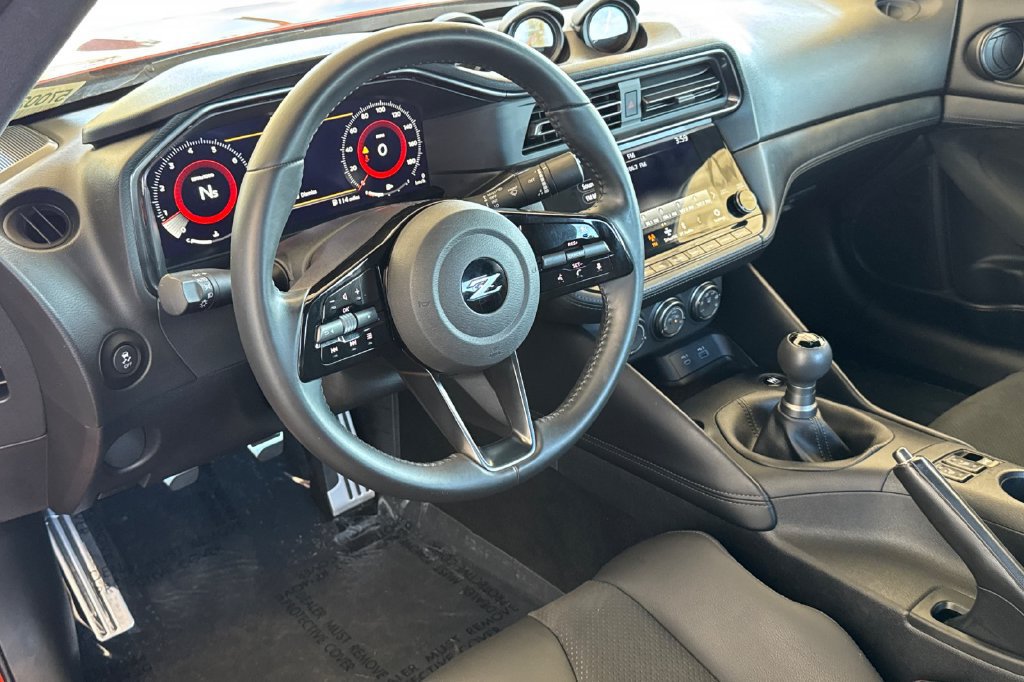 Used 2024 Nissan Z Performance w/ Heritage Edition RWD image 11