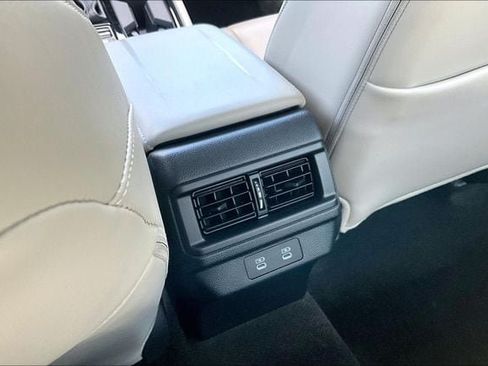 Used 2024 Honda Accord Touring image 10