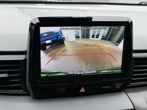 Used 2020 Hyundai Veloster Turbo FWD image 29