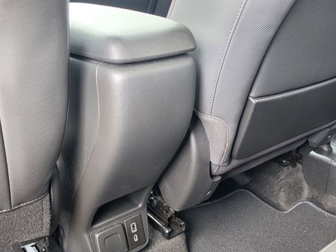Used 2023 Chevrolet TrailBlazer RS w/ Convenience Package FWD image 17