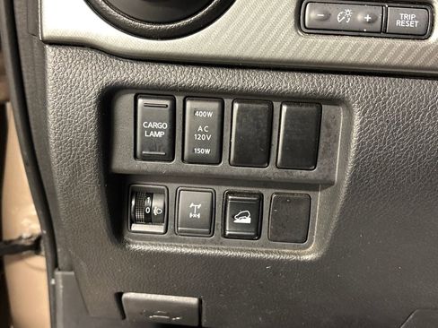 Used 2021 Nissan Titan PRO-4X w/ Pro-4x Convenience Package image 33