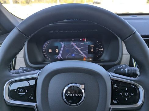 New 2026 Volvo XC90 T8 Plus image 40