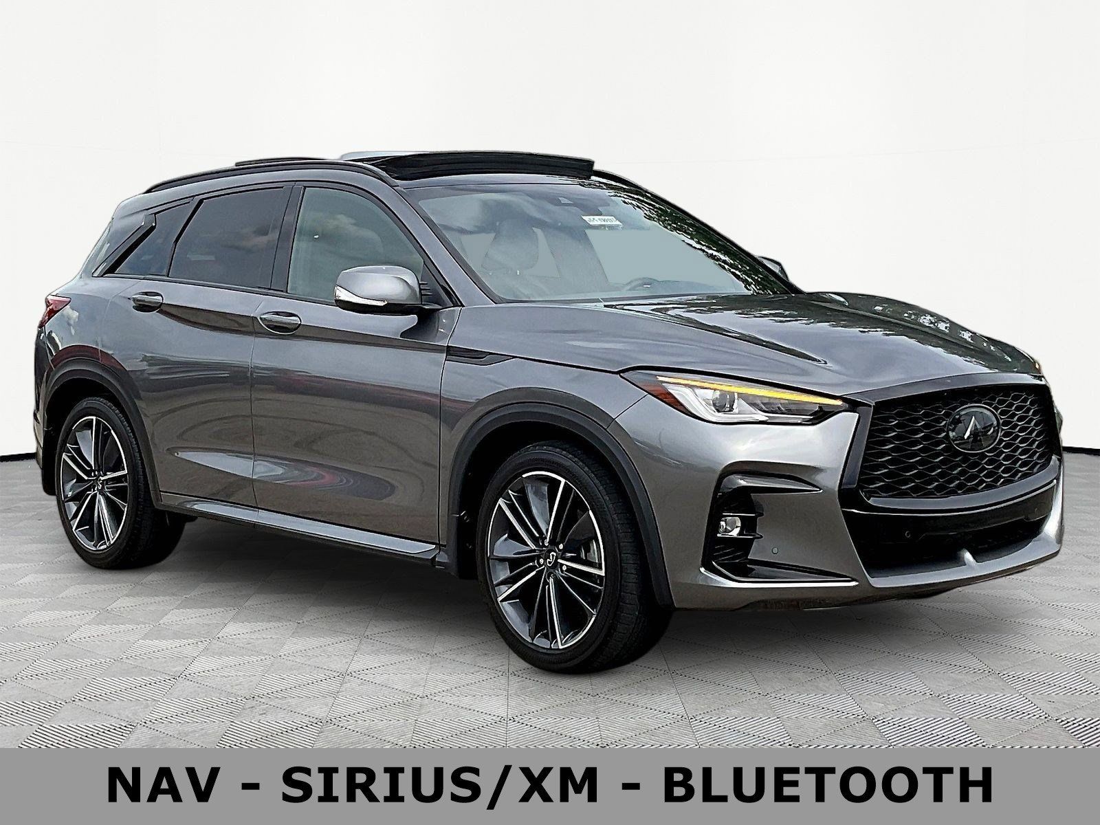 Used 2023 INFINITI QX50 Sport AWD/4WD image 3