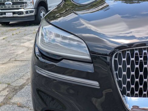 Certified 2023 Lincoln Aviator Reserve w/ Elements Package Plus AWD/4WD image 11