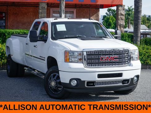 Used 2011 GMC Sierra 3500 Denali AWD/4WD image 2