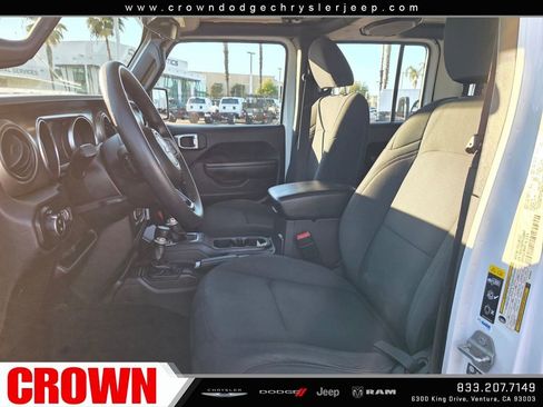 Used 2021 Jeep Gladiator Sport image 22