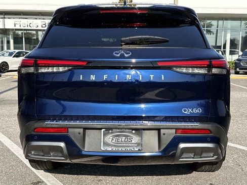 Used 2023 INFINITI QX60 Sensory w/ Vision Package FWD image 4