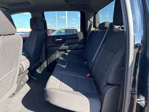 Used 2024 Chevrolet Silverado 1500 Custom image 3