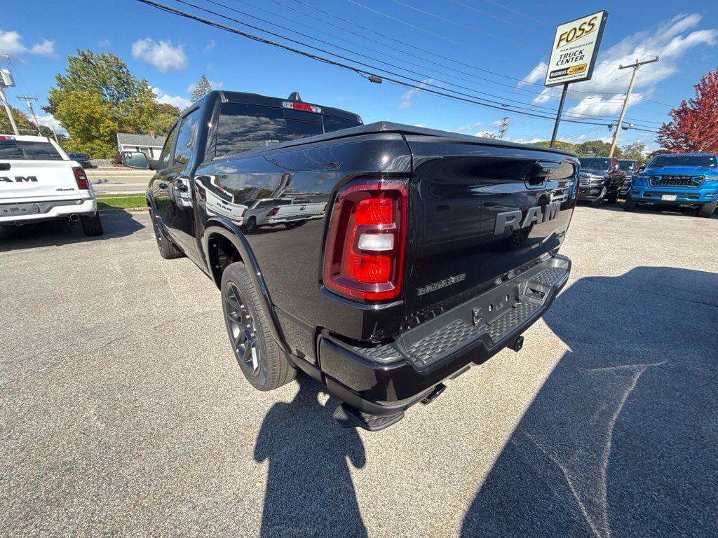 New 2027 RAM 1500 Laramie AWD/4WD image 3