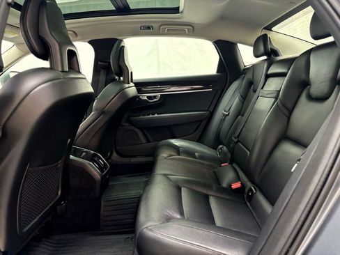 Used 2018 Volvo S90 T5 Momentum w/ Convenience Package image 28