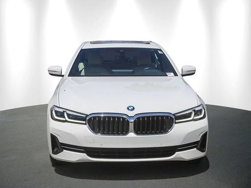Certified 2023 BMW 530e w/ Convenience Package RWD image 2
