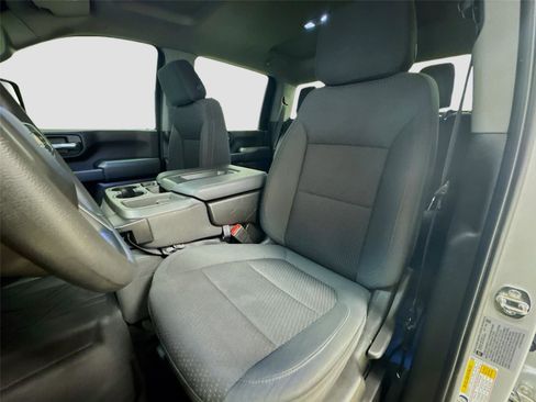 Used 2023 Chevrolet Silverado 2500 Custom w/ Custom Convenience Package image 19