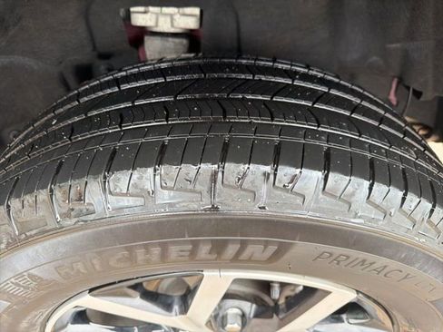 Used 2024 Jeep Grand Cherokee Limited image 33