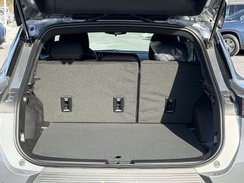 New 2026 Chevrolet Equinox EV LT image 21