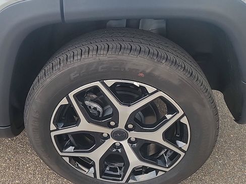 Certified 2025 Jeep Compass Limited AWD/4WD image 12