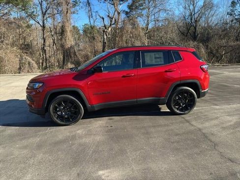 New 2026 Jeep Compass Latitude image 23