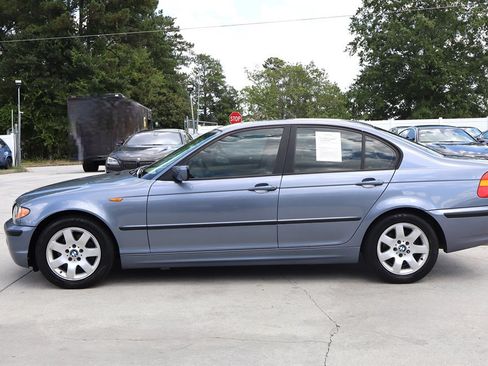 Used 2002 BMW 325i Sedan RWD image 4