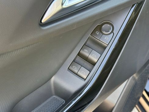 New 2026 Chevrolet Equinox LT AWD/4WD image 15