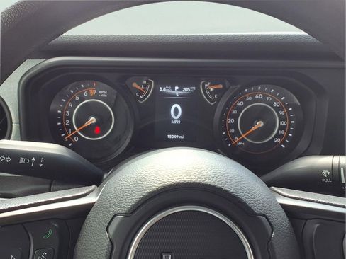 Used 2024 Jeep Gladiator Sport image 15
