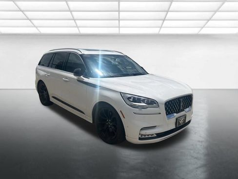 Used 2020 Lincoln Aviator Grand Touring w/ Equipment Group 302A AWD/4WD image 3