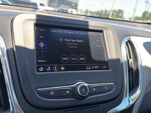 Used 2024 Chevrolet Equinox LS w/ LS Convenience Package FWD image 23