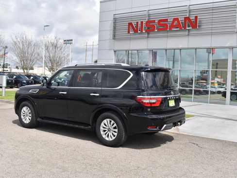 Used 2024 Nissan Armada SV image 6