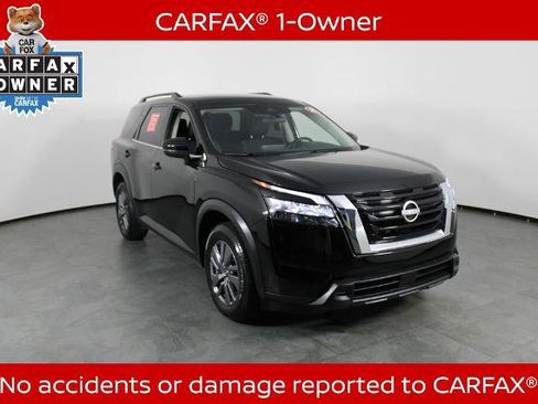 Certified 2025 Nissan Pathfinder SV FWD image 5