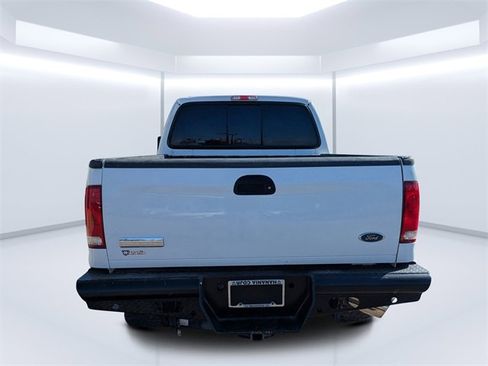 Used 2005 Ford F250 Lariat image 4