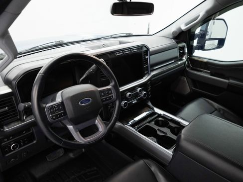 Used 2023 Ford F350 Lariat w/ Sport Appearance Package AWD/4WD image 30