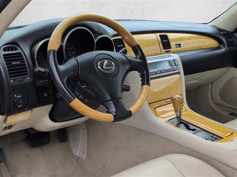 Used 2003 Lexus SC 430 Convertible image 15