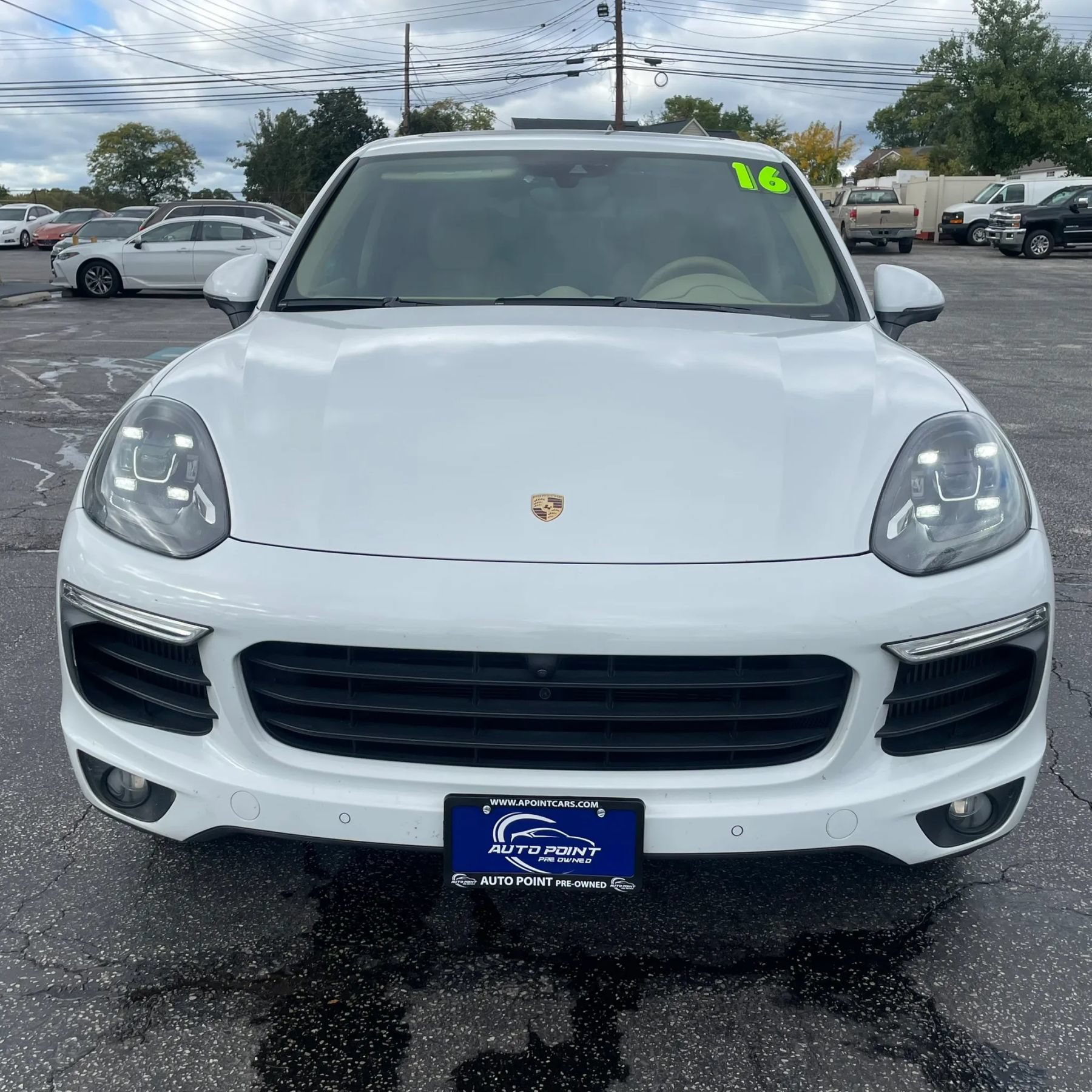 Used 2016 Porsche Cayenne S AWD/4WD image 2