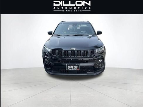 Used 2024 Jeep Compass Latitude AWD/4WD image 7