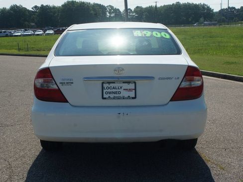 Used 2003 Toyota Camry LE FWD image 3