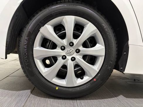 Used 2024 Toyota Corolla LE FWD image 24