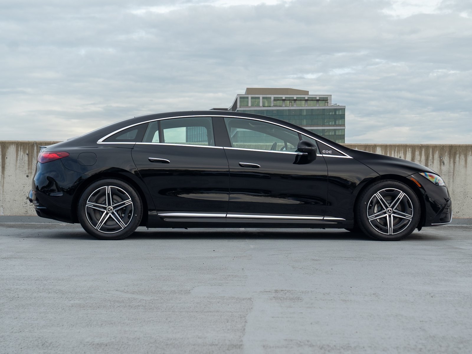 Certified 2023 Mercedes-Benz EQE 350+ 4MATIC Sedan image 6