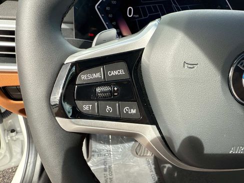 Certified 2025 BMW 330i Sedan w/ Convenience Package image 32