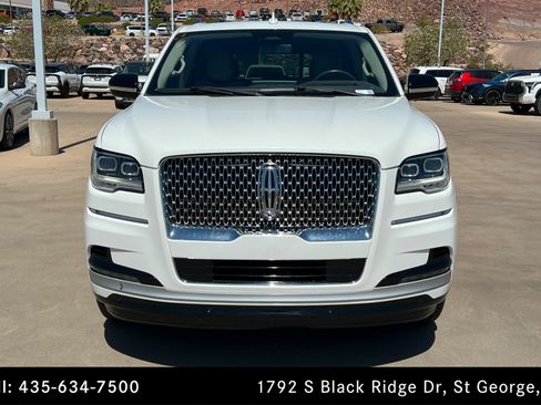 Used 2024 Lincoln Navigator L Reserve AWD/4WD image 8