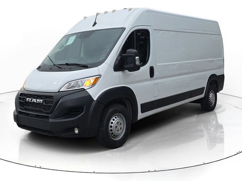 Used 2025 RAM ProMaster 2500 w/ Convenience Group FWD image 4