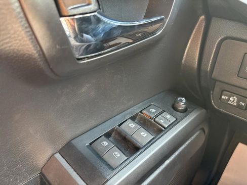 Used 2023 Toyota Tacoma TRD Off-Road w/ TRD Premium Off Road Package image 27