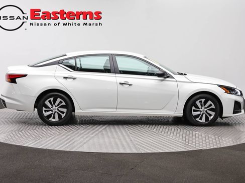 Used 2024 Nissan Altima 2.5 S FWD image 4