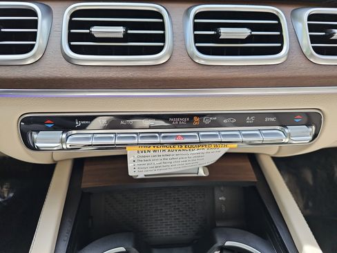 New 2026 Mercedes-Benz GLS 450 4MATIC image 23