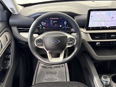 New 2026 Ford Explorer Active RWD image 10