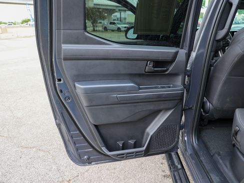 Certified 2025 Toyota Tacoma SR5 w/ SR5 Upgrade Package image 39