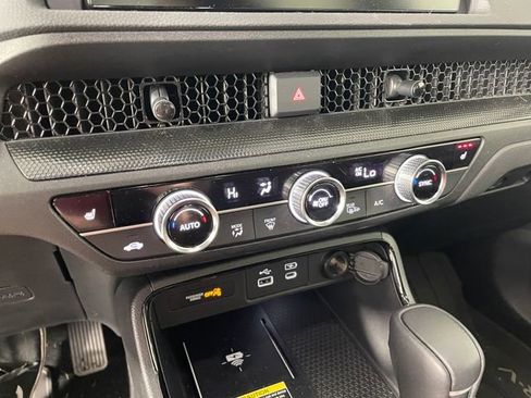 Used 2025 Honda CR-V Sport-L image 8