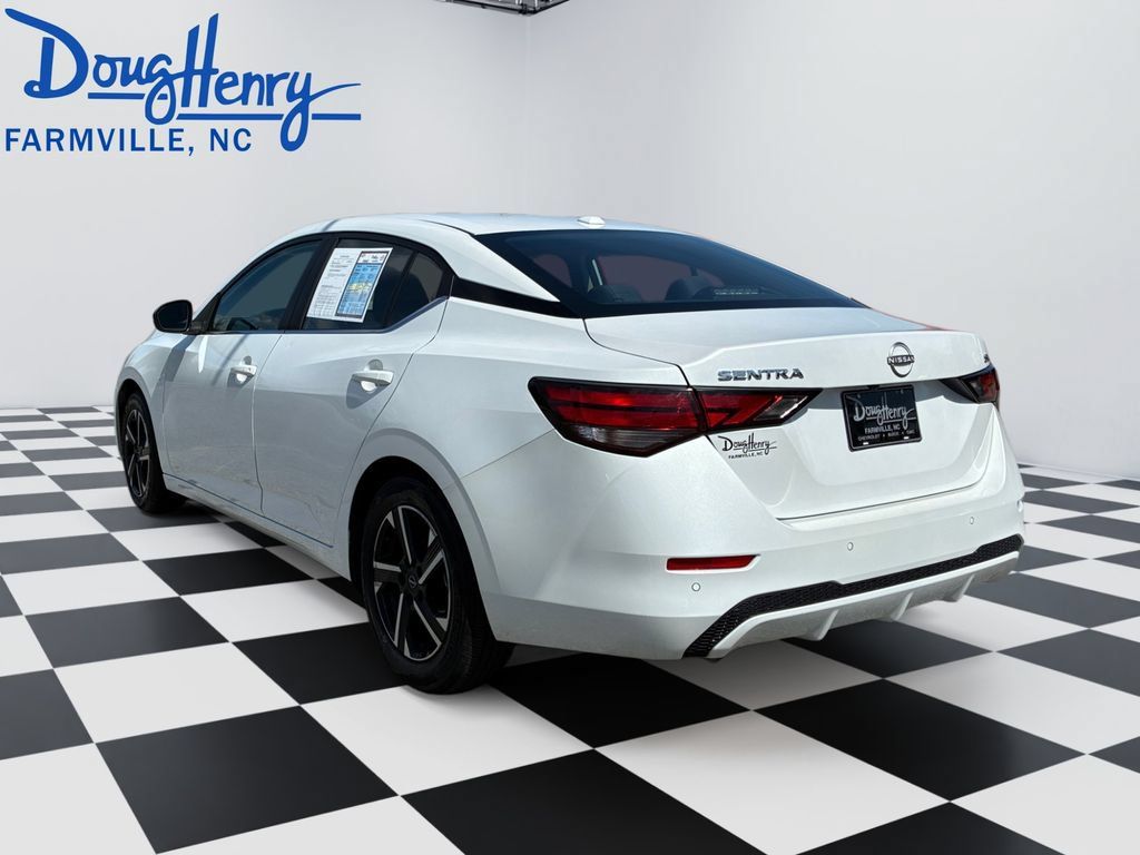 Used 2024 Nissan Sentra SV FWD image 3