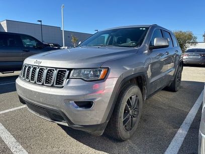 Used 2018 Jeep Grand Cherokee Laredo
