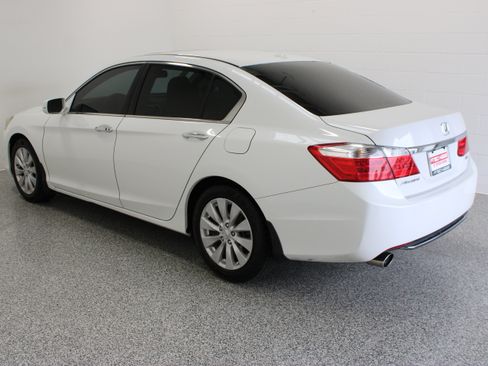 Used 2015 Honda Accord EX-L image 9