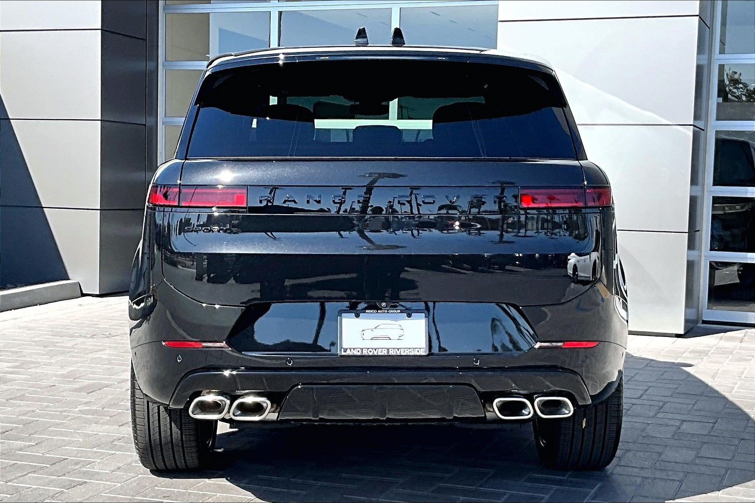 New 2026 Land Rover Range Rover Sport Dynamic SE AWD/4WD image 4
